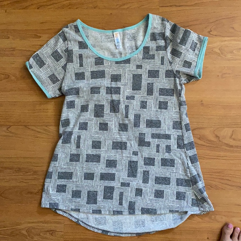 Luluroe shirt